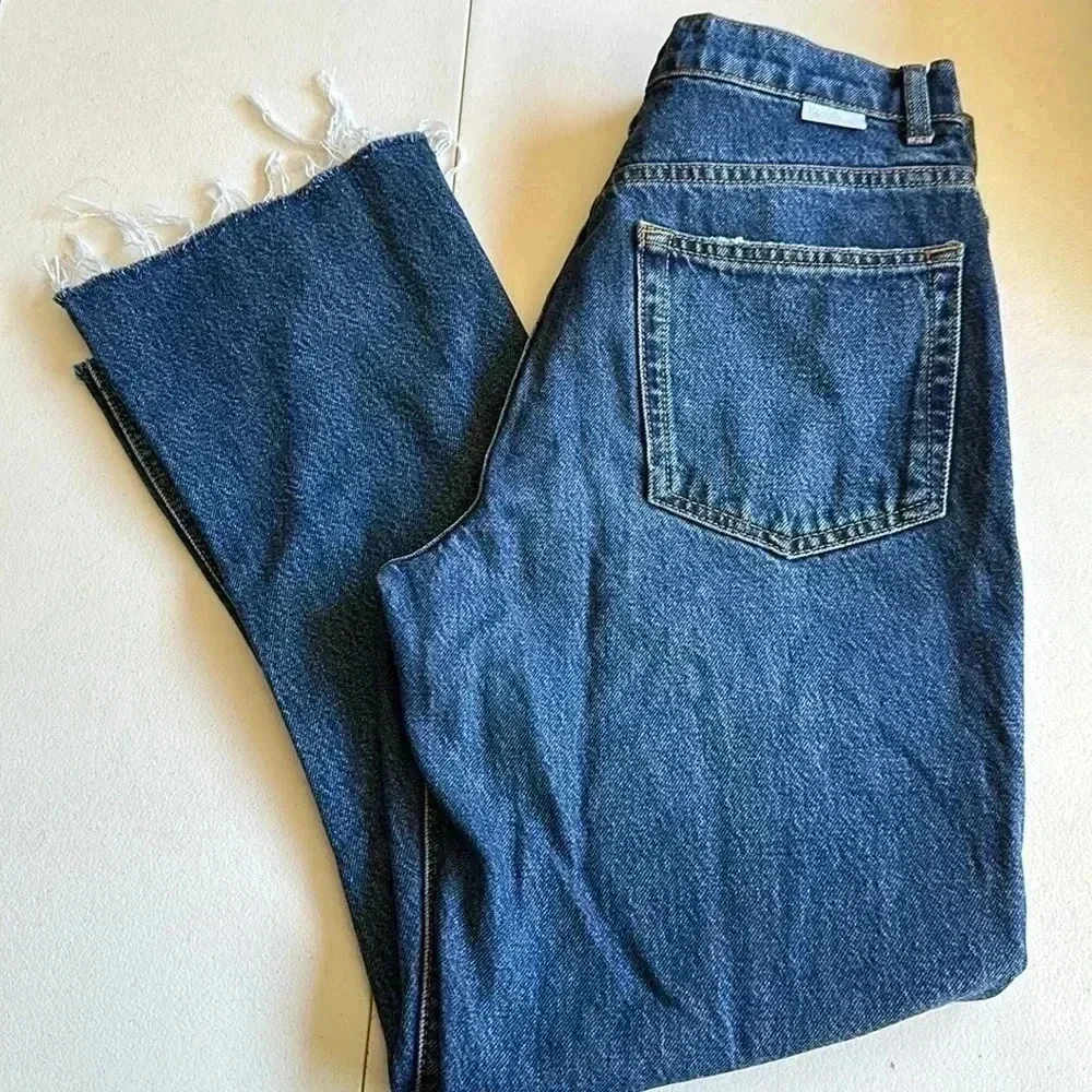 REVOLVE size 27